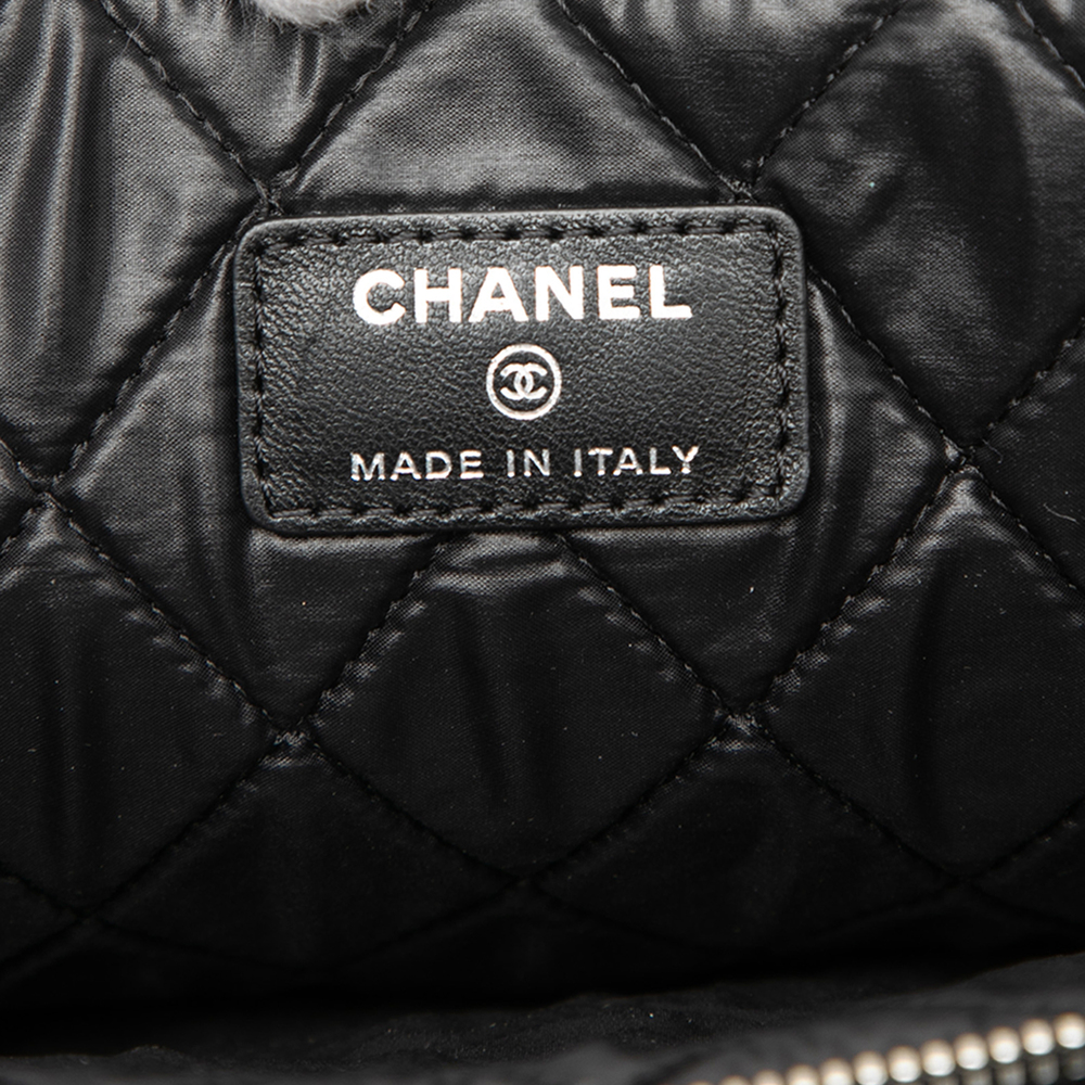 Pre-Loved Chanel Large Quilted Lambskin Double Stitch O Case Clutch - Picture 5 of 7